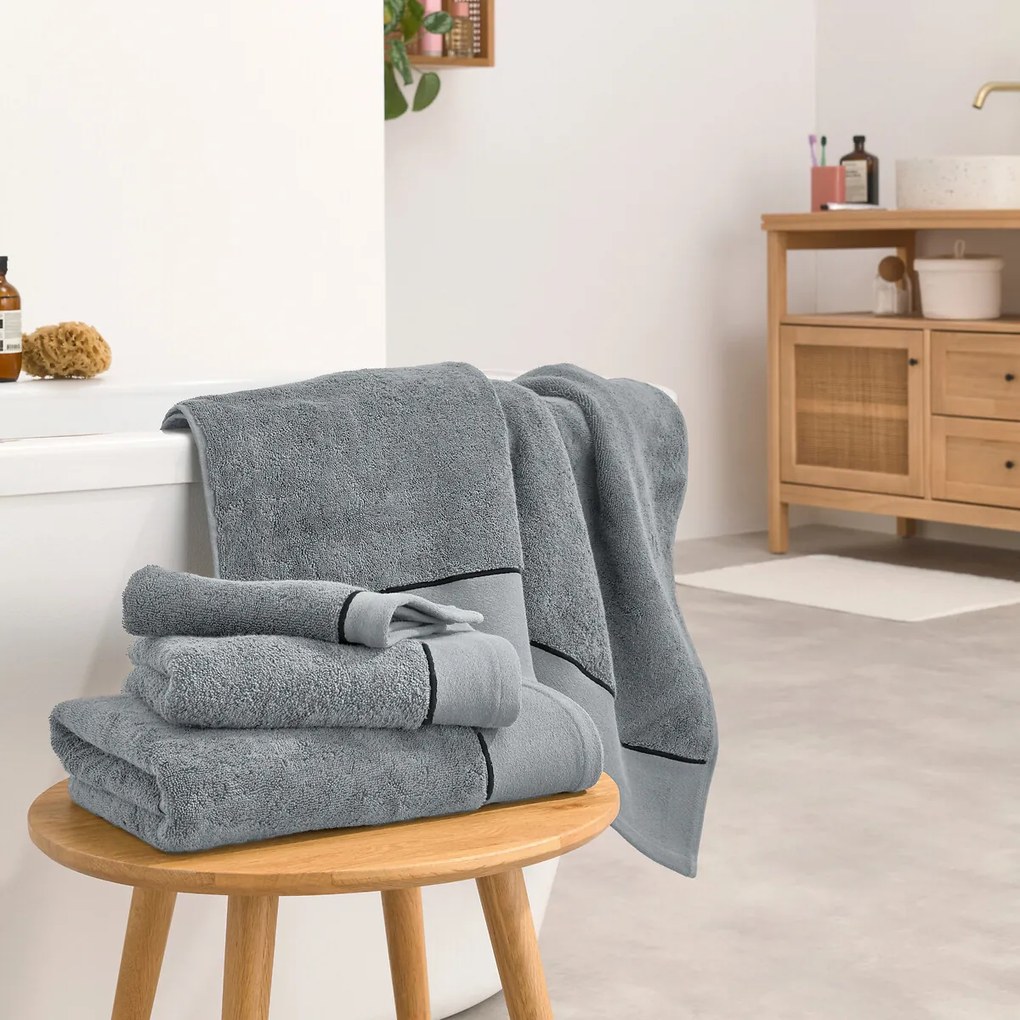 Set van 2 gekamde katoenen handdoeken 675g/m², Victor