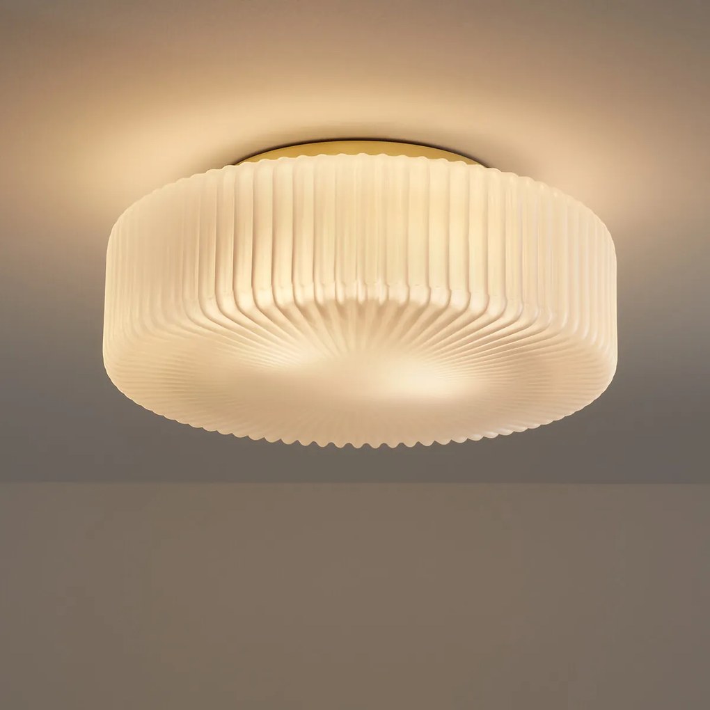Plafondlamp of wandlamp, opaline geribbeld glas, PHÉRADÉ
