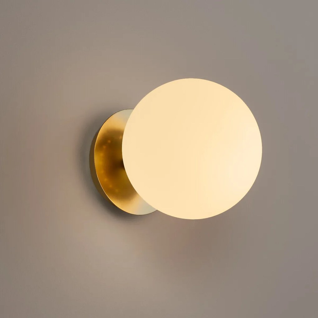 Wand- of plafondlamp, messing en opaline glas, MORICIO