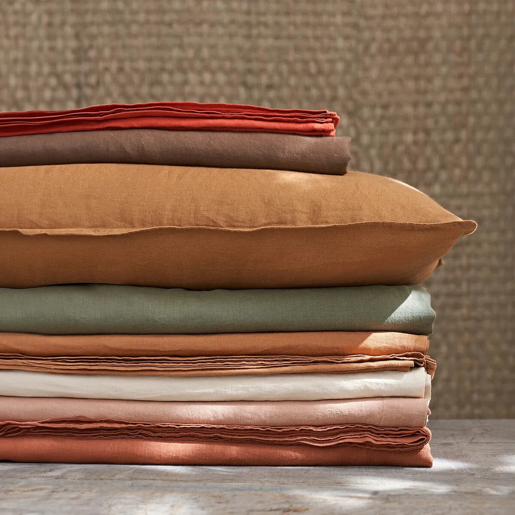 Laken in gewassen linnen, Elina