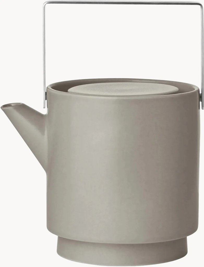 Theepot Makoto