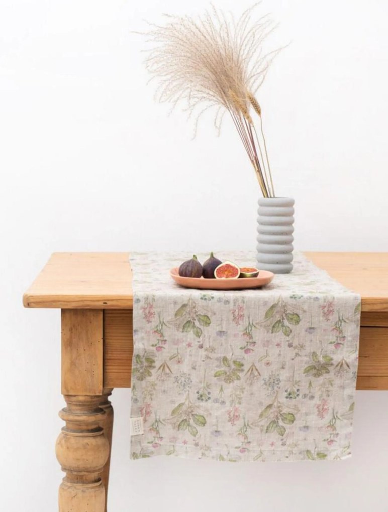 Handgemaakte linnen tafelloper Botany op Light