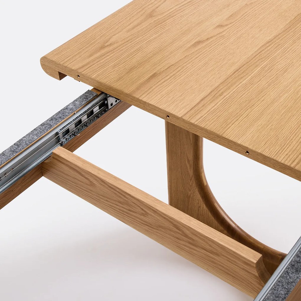 Uitschuifbare eettafel, eiken en fineer, 4 tot 8 couverts, DOUVE