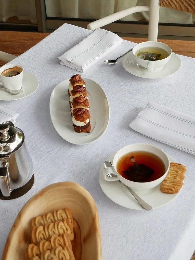 Katoenen tafellaken Paradia in jacquardweefsel