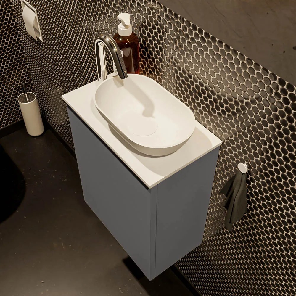 Mondiaz Fowy toiletmeubel 40cm dark grey met witte waskom rechts en kraangat