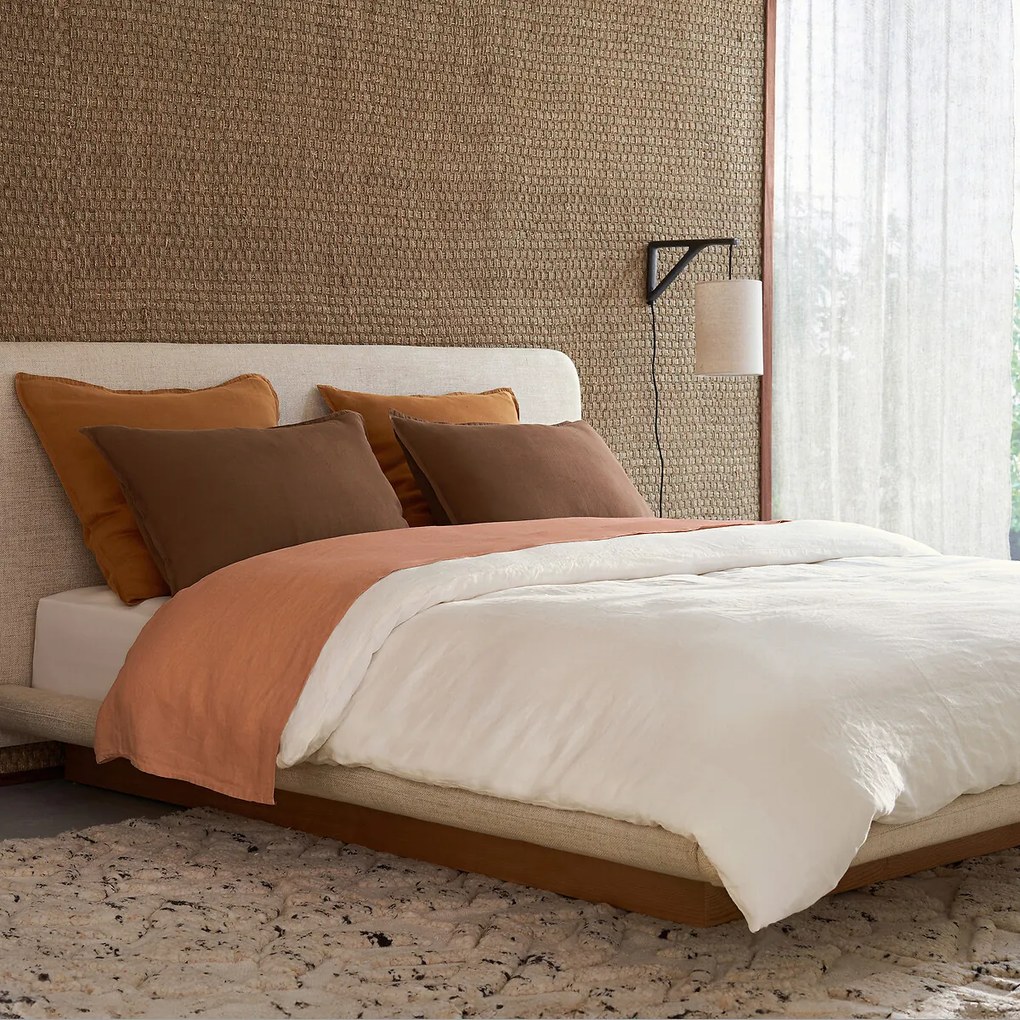 Laken in gewassen linnen, Elina