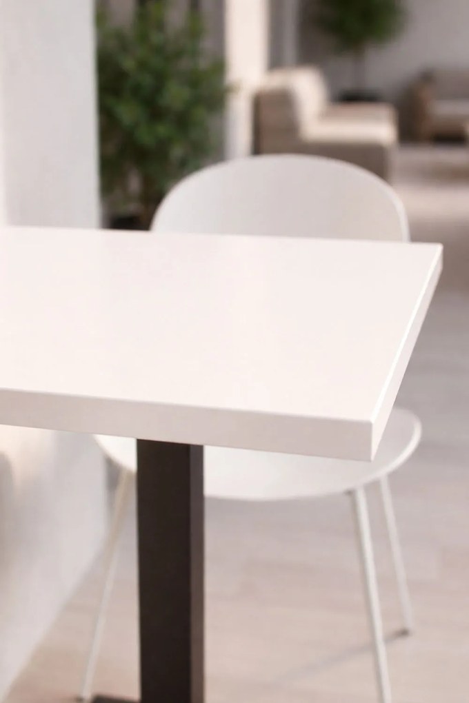 Kuat Zwart 70 cm tafel