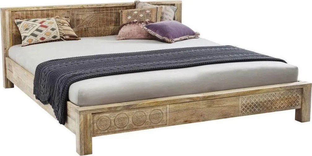 Bedframe Met Houtsnijwerk 180 Cm