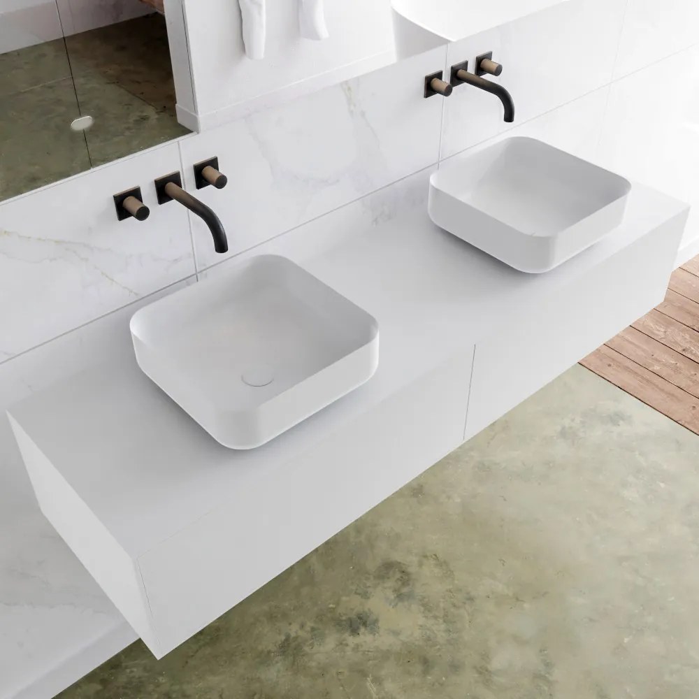 Zaro Lagom volledig naadloos solid surface onderkast met topblad 160cm mat wit met 2 lades Push tot open. Compleet met solid surface opzetkom met 0 kraangat(en)