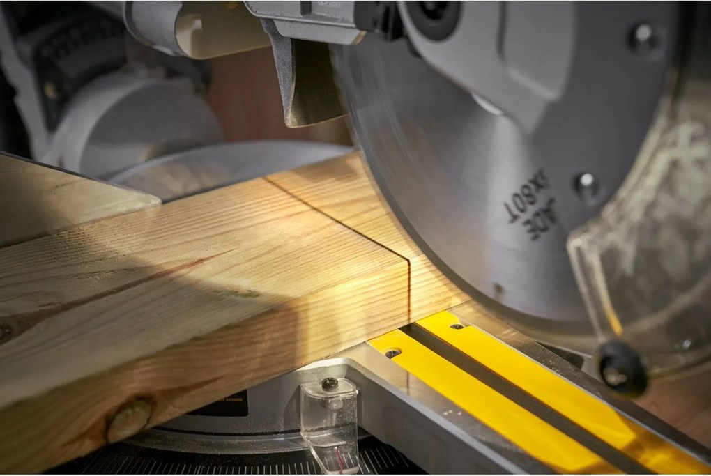 Stanley SM1800-QS Radiaal afkortzaag 180 Watt