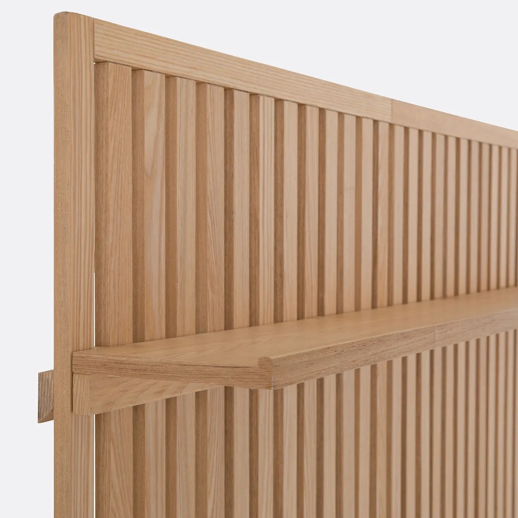 Hoog hoofdbord met legplank, Theonie