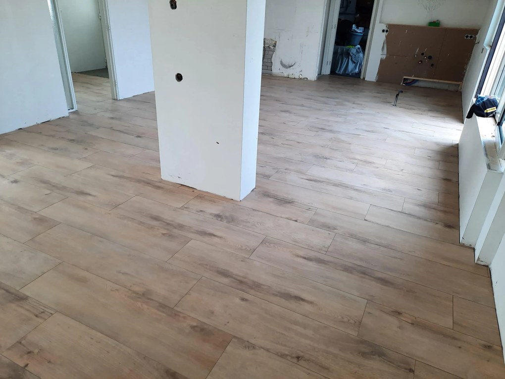 Keramisch Parket Visgraat 15x60 Franse Eiken Beige DC4
