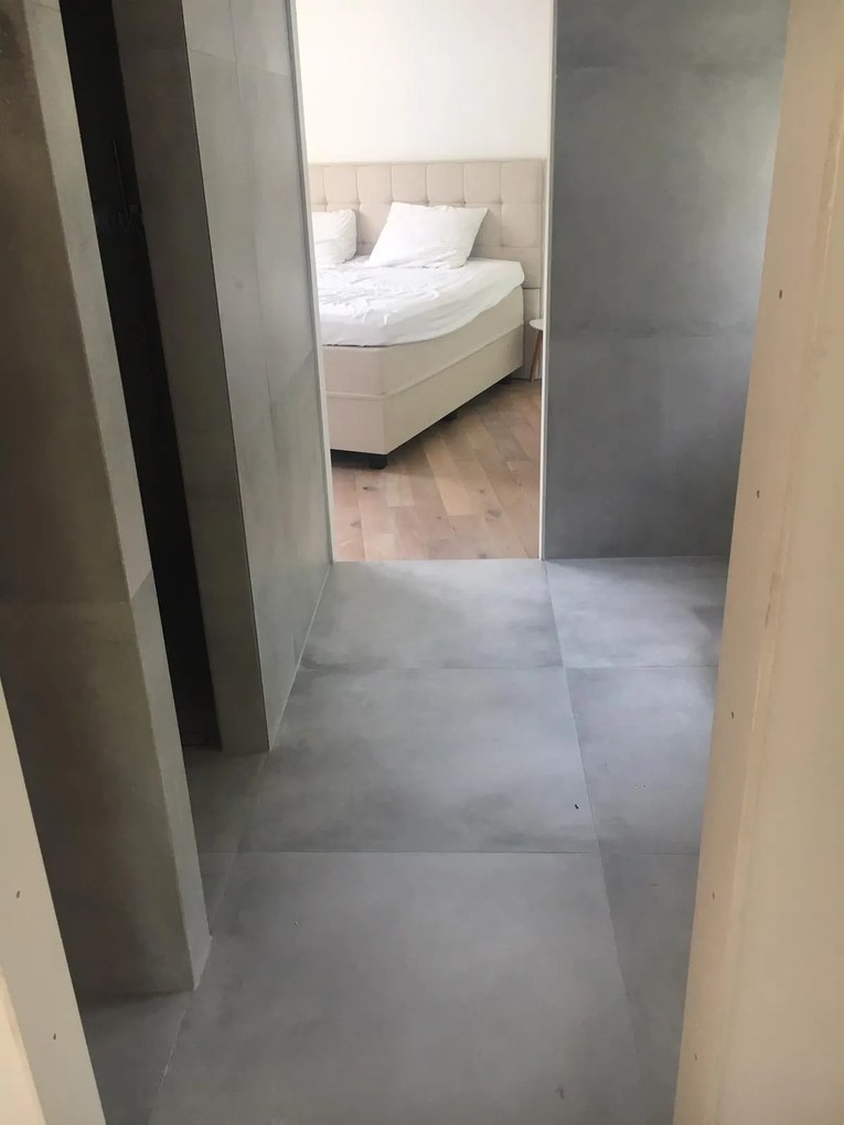 Vloertegel 80x80 Cm Betonlook Licht Grijs DC22