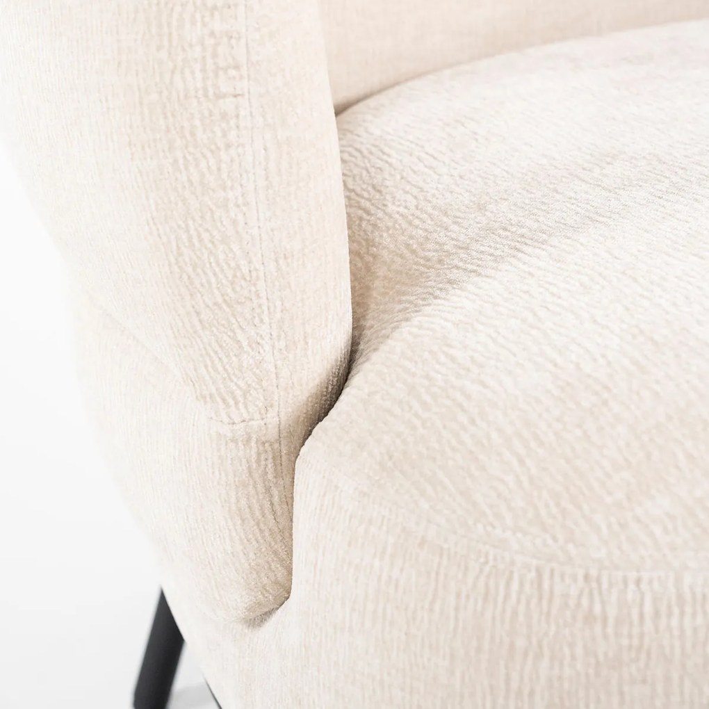 Zachte Fauteuil Beige Met Ronde Rug