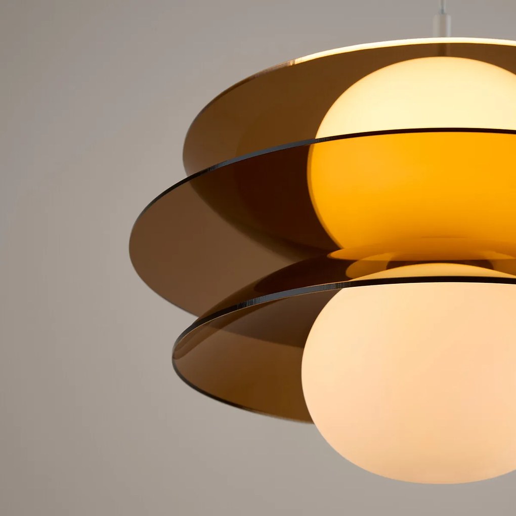 Hanglamp van plexiglas en opalineglas, Okara