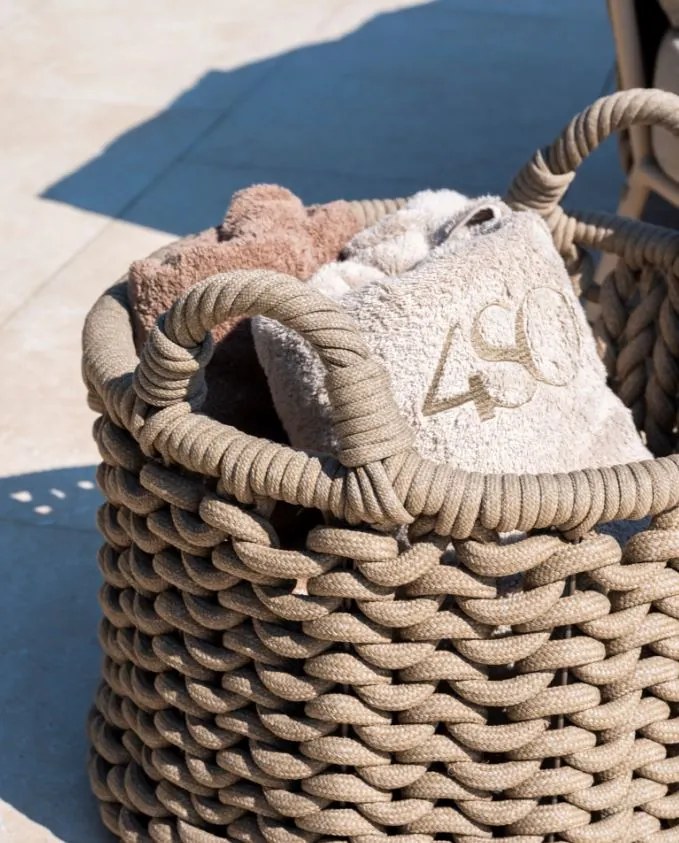4 Seasons Outdoor Amber set van 2 manden, Ø 65 cm (H 50) en Ø 55 cm (H 40) SALE      taupe weerbestendig