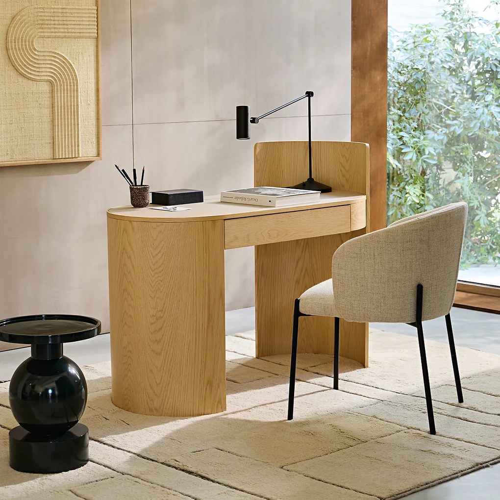Bureau van eikenfineer en leer, Abbas
