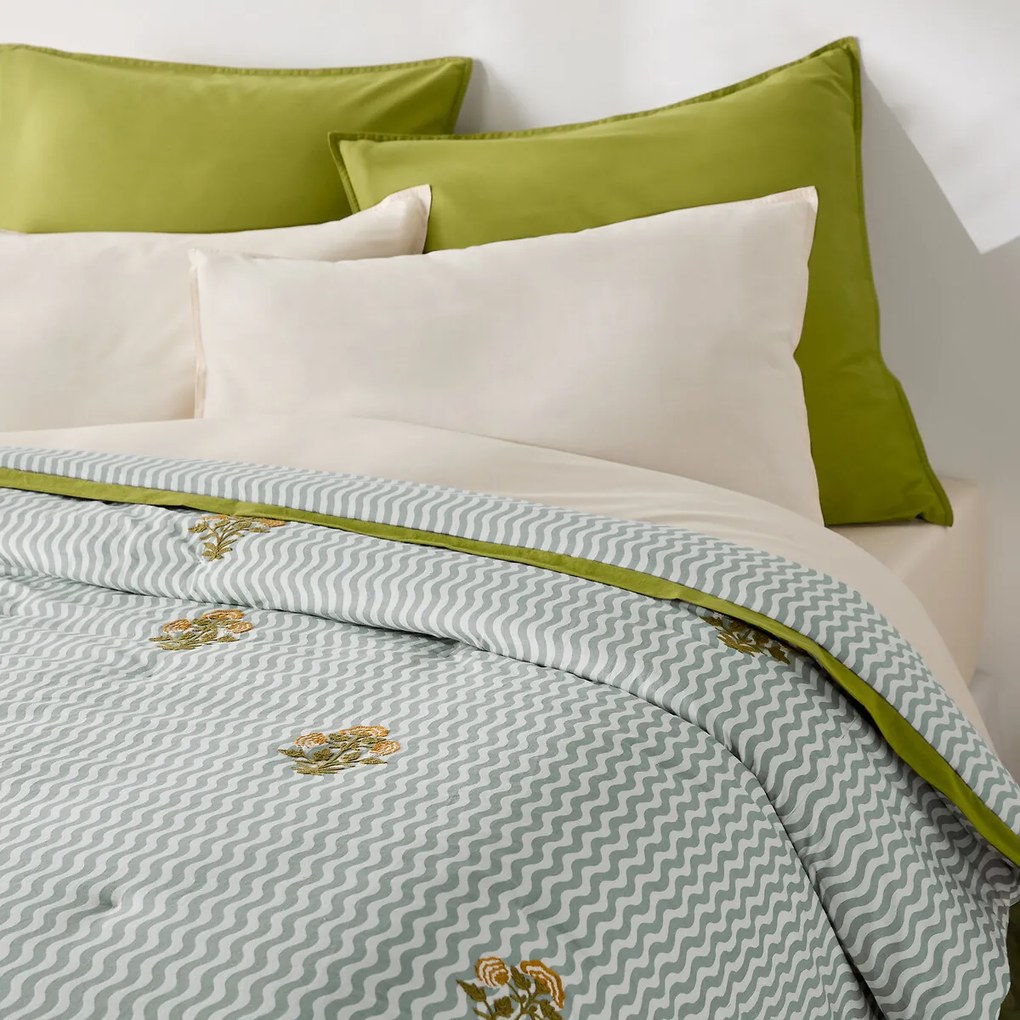 Gewatteerde sprei, strepen en bloemen geborduurd, katoen, JANI