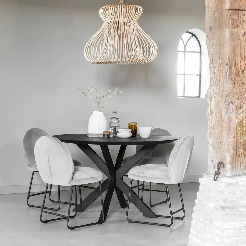 Ronde Eettafel Zwart Teakhout 130 Cm - 130 X 130cm.