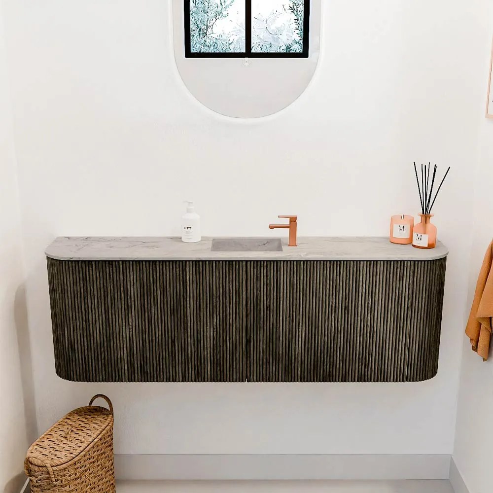 Mondiaz Joya DLux 125cm toiletmeubel ronding links/rechts shadow met wastafel faye midden 1 kraangat glace