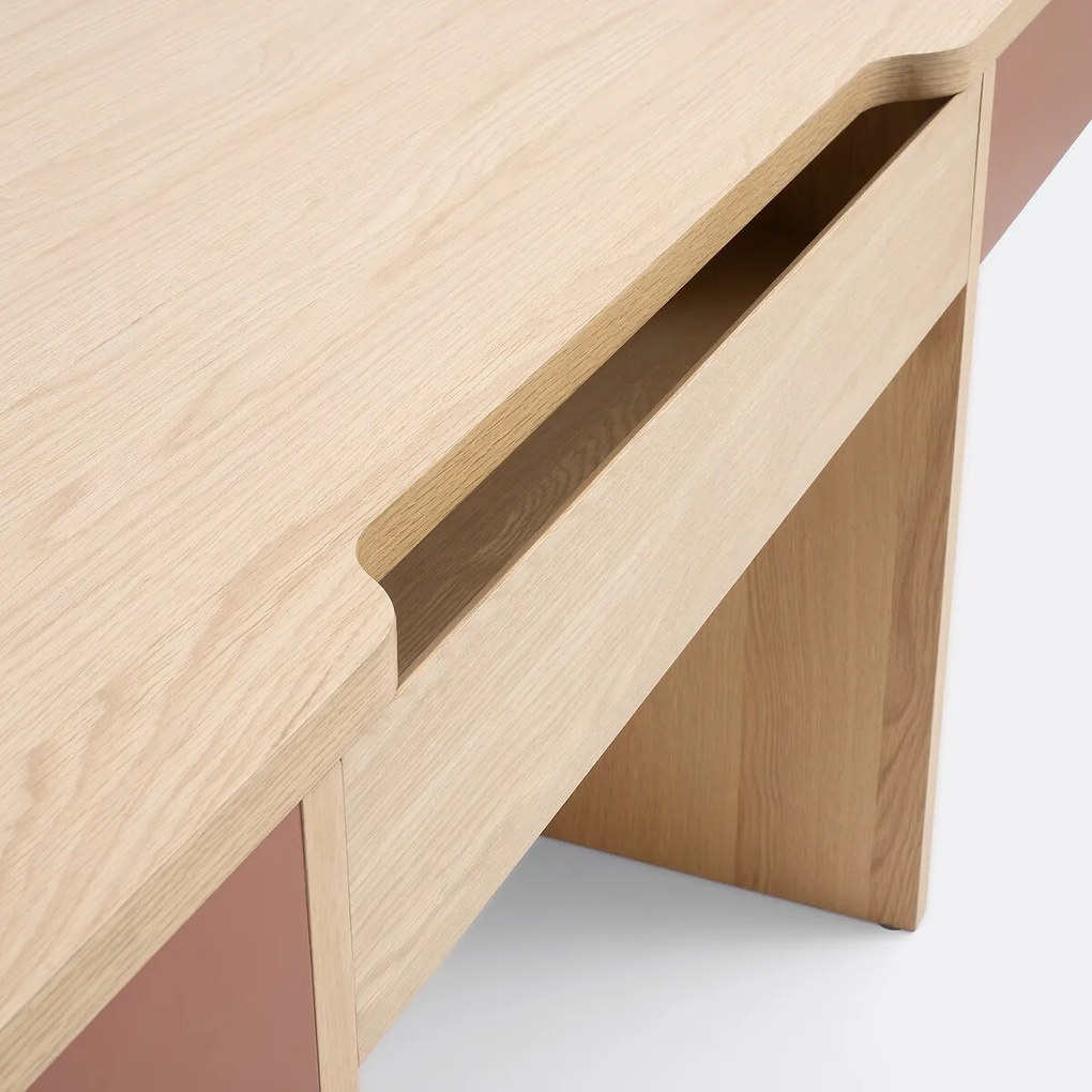 XL bureau in eikenfineer, 2 gelakte laden, SIEM