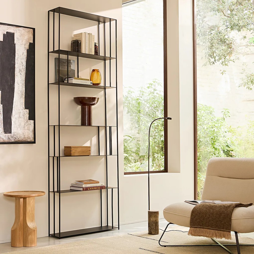 Boekenrek in staal, Parallel