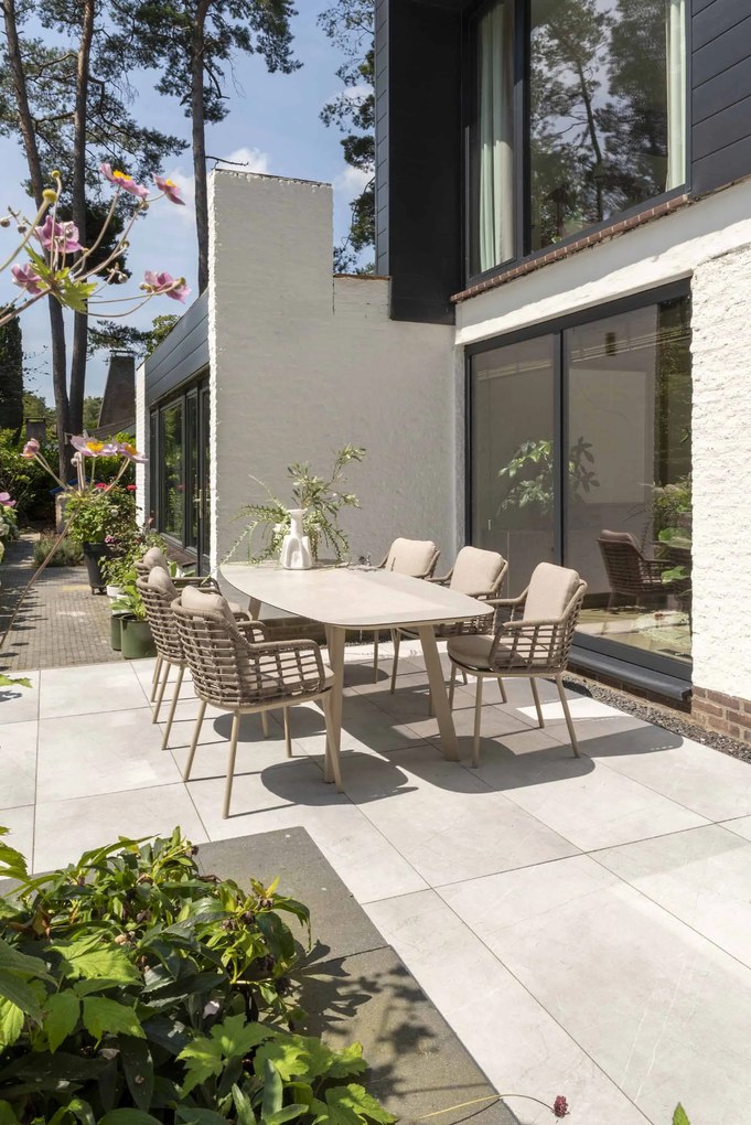 Taste by 4 Seasons Puglia tuinset latte met Manolo barrel tafel met geprint keramisch blad 240 x 103 cm Tuinset   taupe weerbestendig