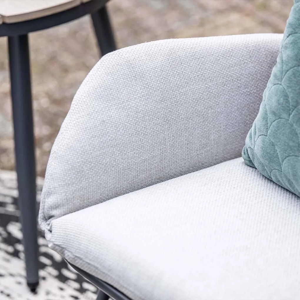 Garden Impressions Fresno loungestoelen donker grijs - Lucas bijzettafel Ø50 cm