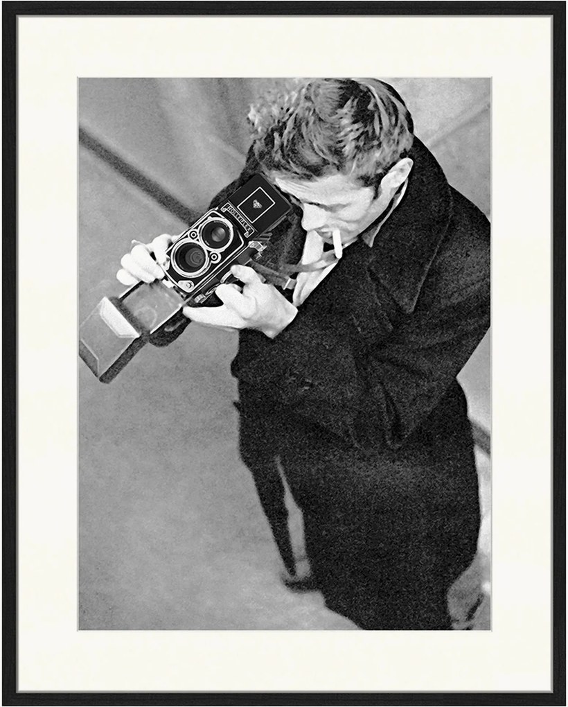 Ingelijste digitale print James Dean With Camera