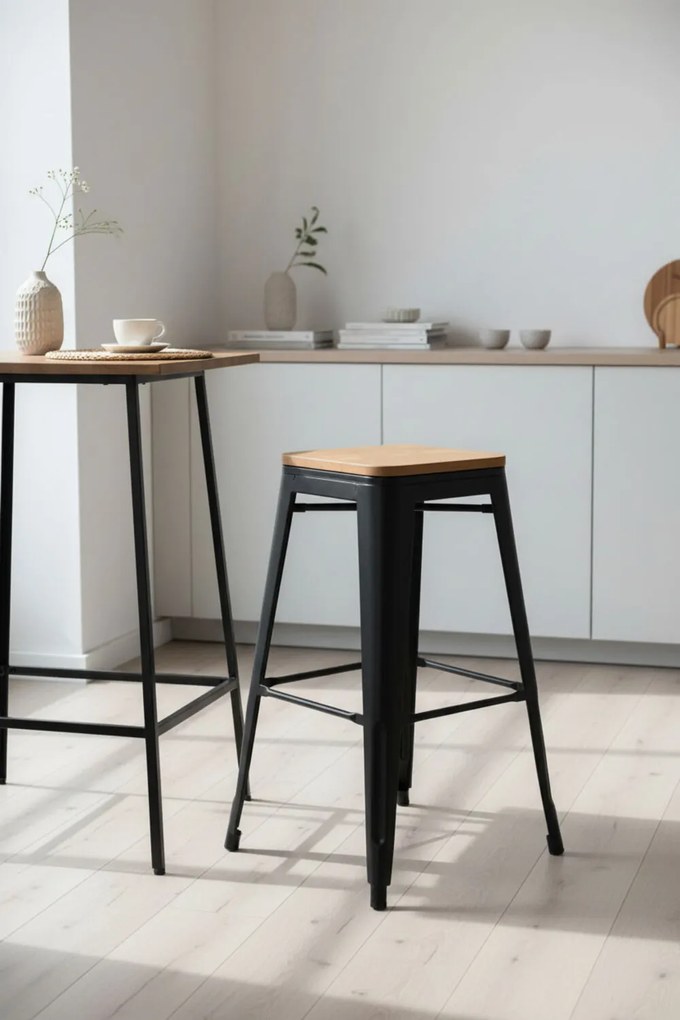 Torix hoge kruk van natuurlijk hout