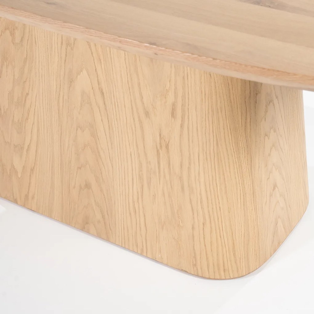 Eettafel Deens Ovaal Eiken Fineer 250 Cm - 250 X 110cm.