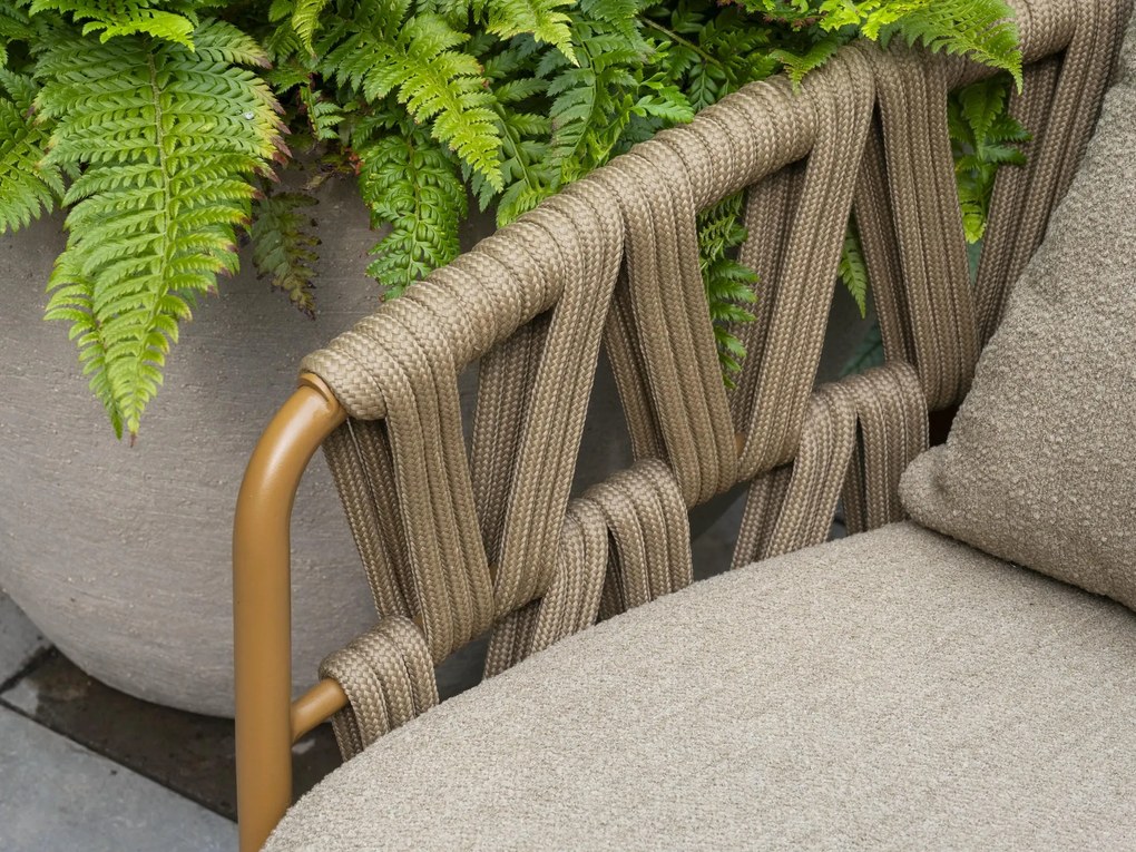 4 Seasons Outdoor Biarritz chaise loungebank amber Loungebank beige weerbestendig