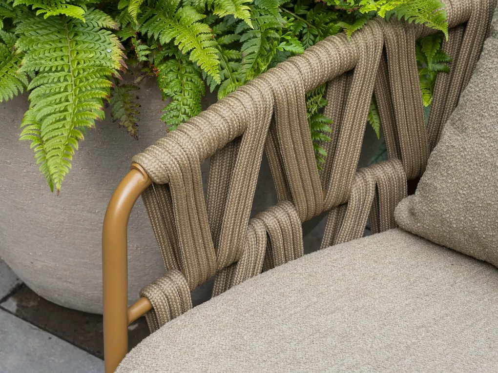 4 Seasons Outdoor Biarritz chaise loungebank amber SALE Loungebank beige weerbestendig
