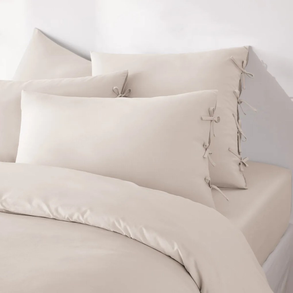 Effen kussensloop te strikken in katoen , Scenario