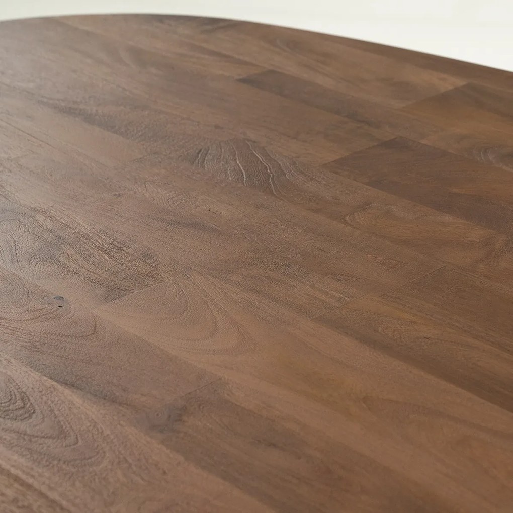 Eleonora Tycho Eettafel Kruispoot Bruin 210 - 210 X 110cm.