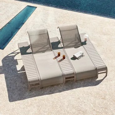 Set Van 2 Verstelbare Ligstoelen En 3 Bijzettafels Van Staal Marietta Moka Bruin - Sklum