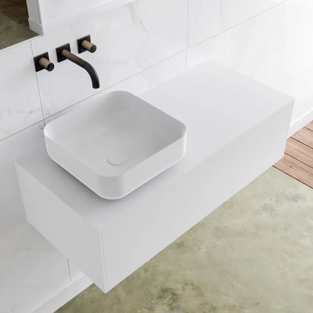 Zaro Lagom volledig naadloos solid surface onderkast met topblad 100cm mat wit met 1 lades Push tot open. Compleet met solid surface opzetkom met 0 kraangat(en)