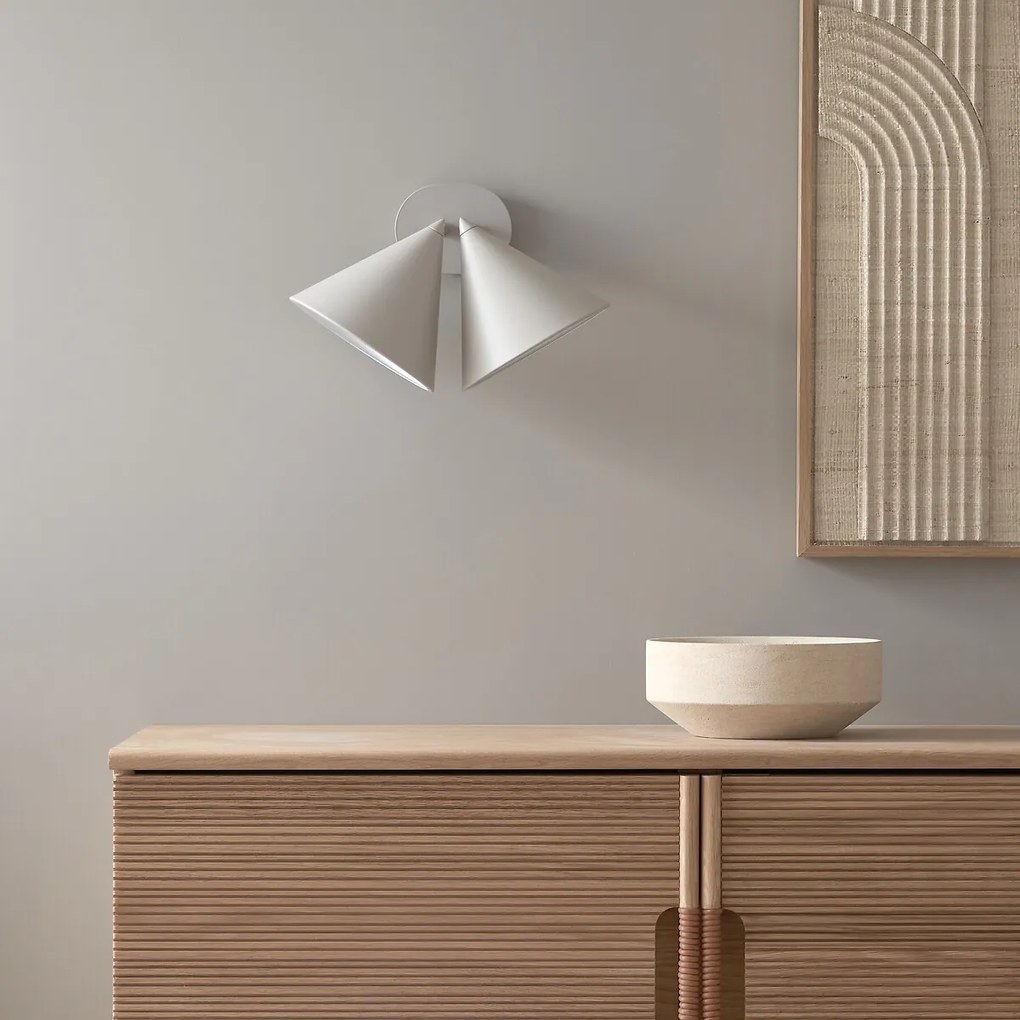 Wandlamp met dubbele kegel, Moke