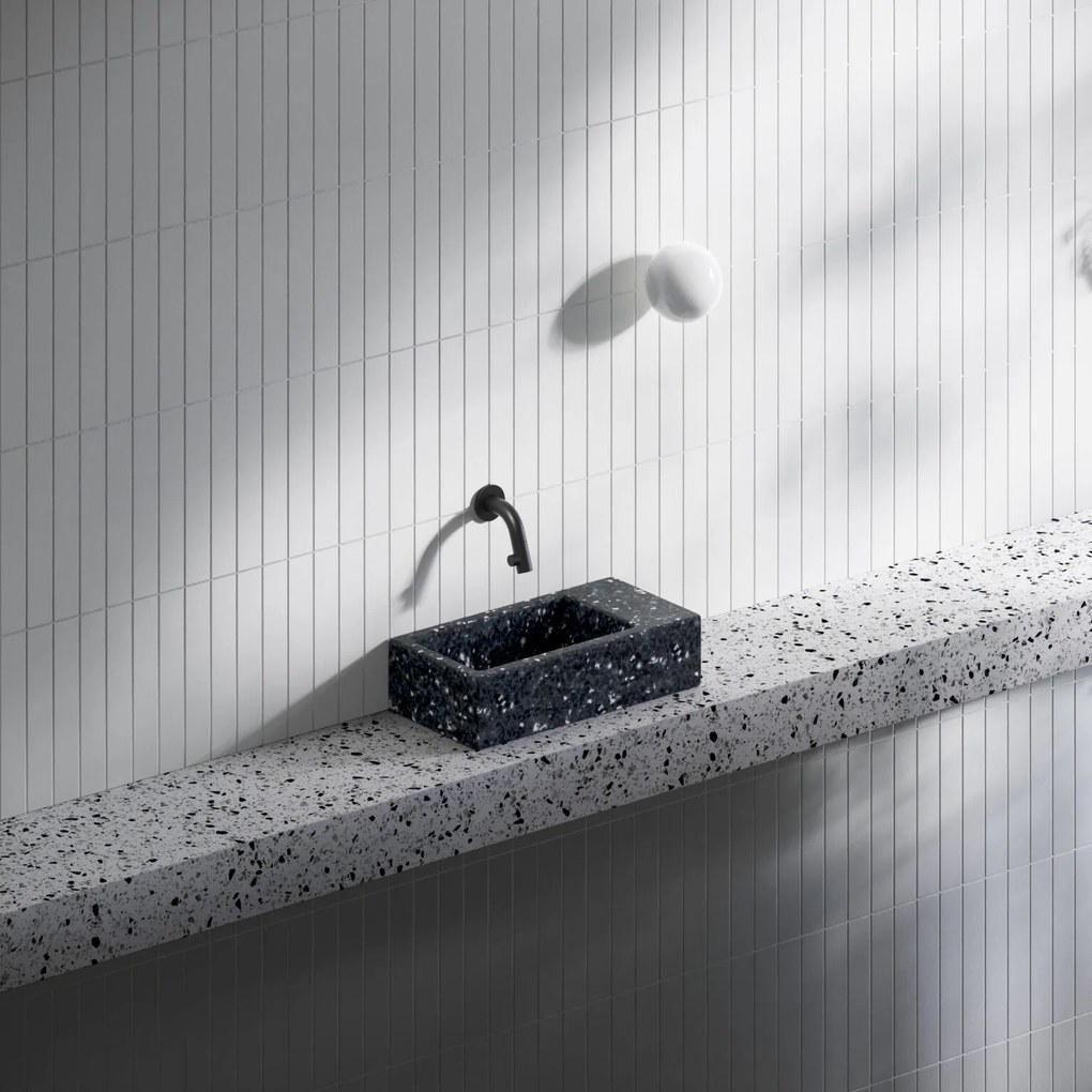 Clou Flush 3 fontein gerecycled polyethyleen 36cm zonder kraangat rechts heelal