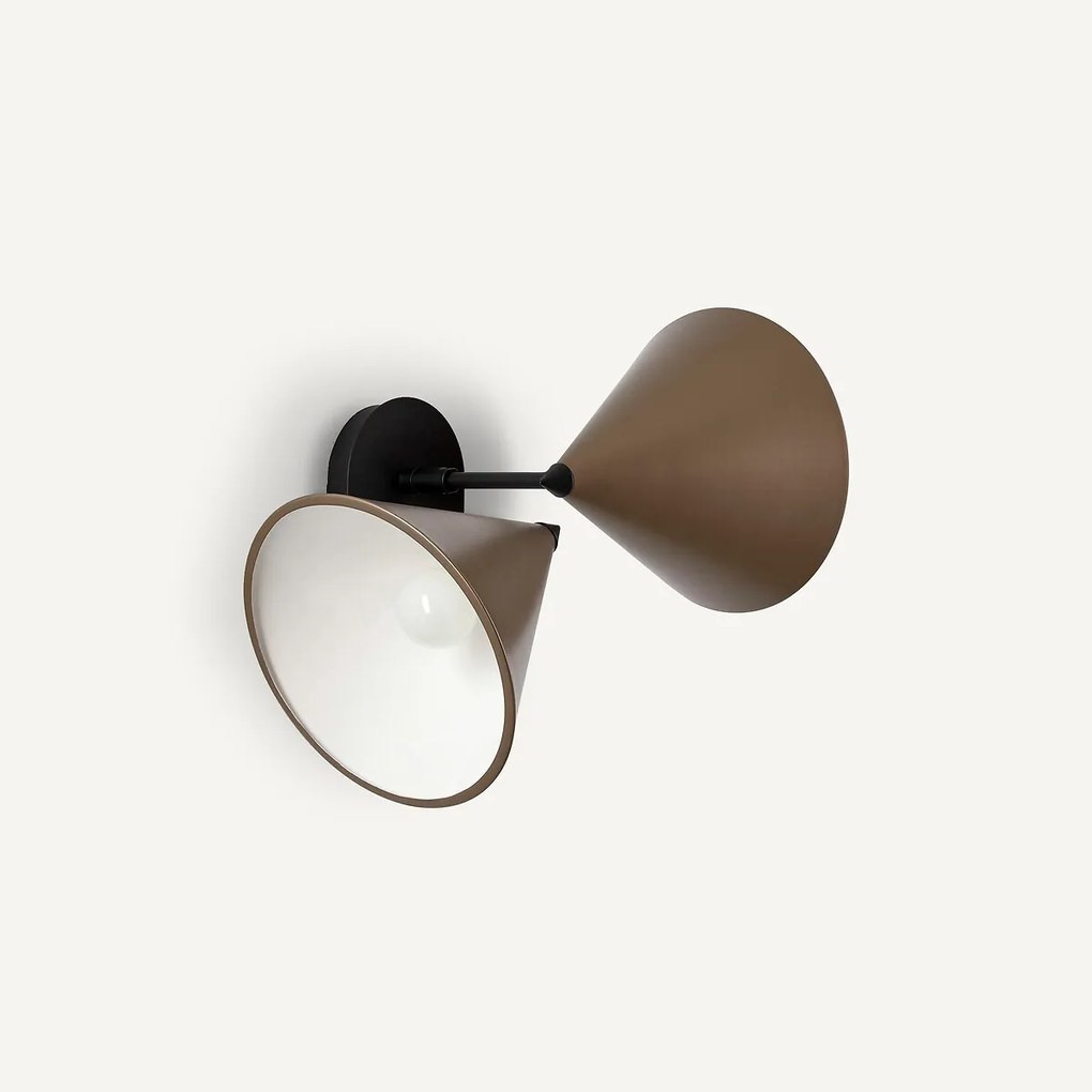 Wandlamp met dubbele kegel, Moke