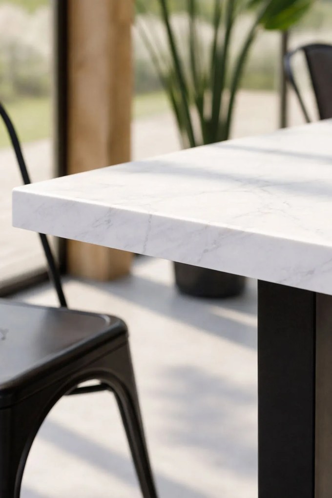 Kuat Zwart 60 cm tafel