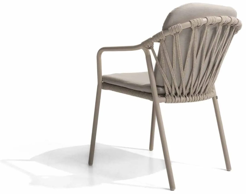 Taste by 4 Seasons Manitoba stapelbare dining chair latte  Tuinstoel    taupe weerbestendig