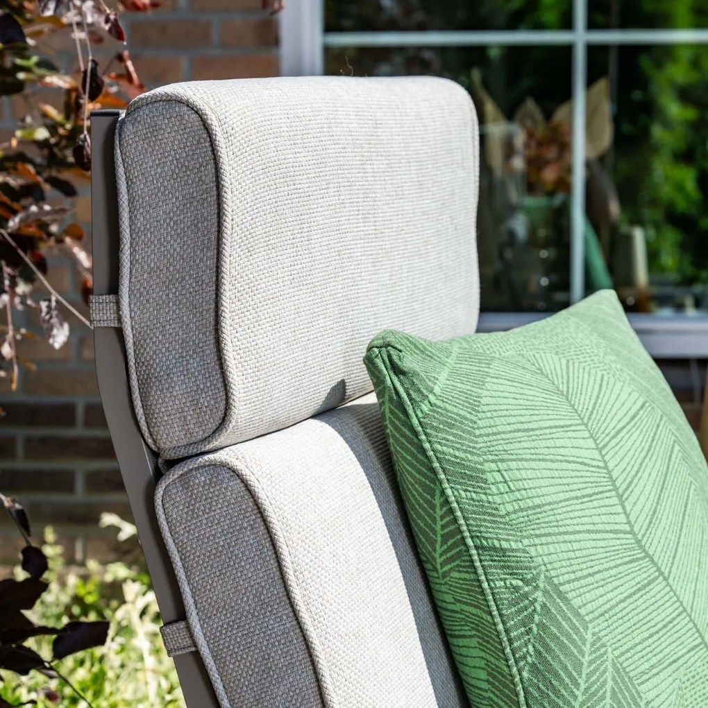Garden Impressions Lora loungestoelen taupe - Lucas bijzettafel Ø50 cm