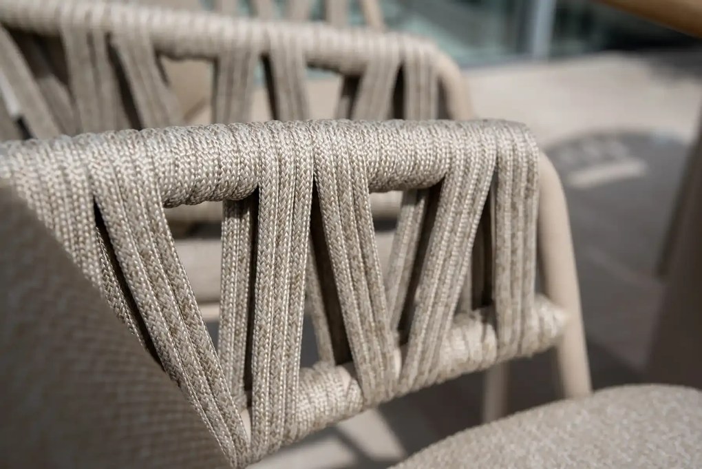 Taste by 4 Seasons Calma tuinset latte met Manolo tafel met geprint keramisch blad 180 cm Tuinset taupe weerbestendig