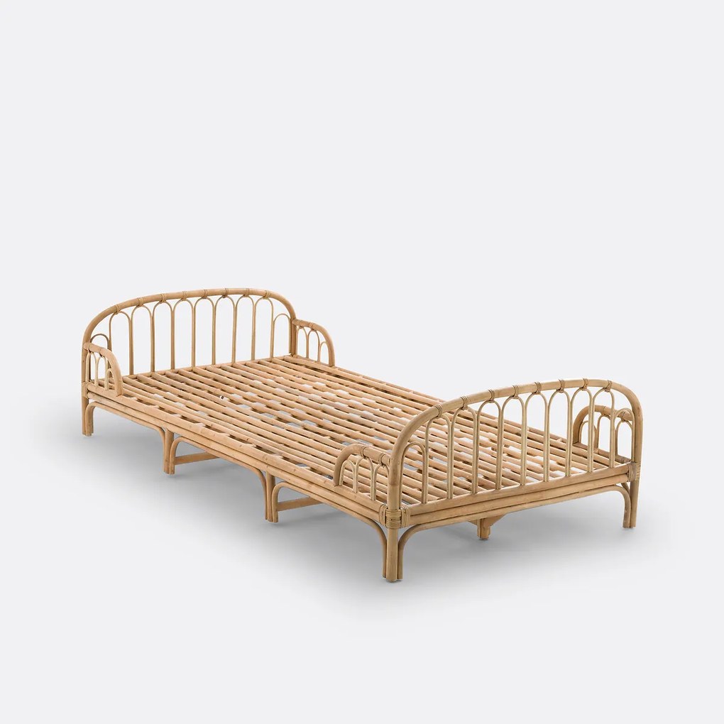 Kinderbed, in rotan, Albin