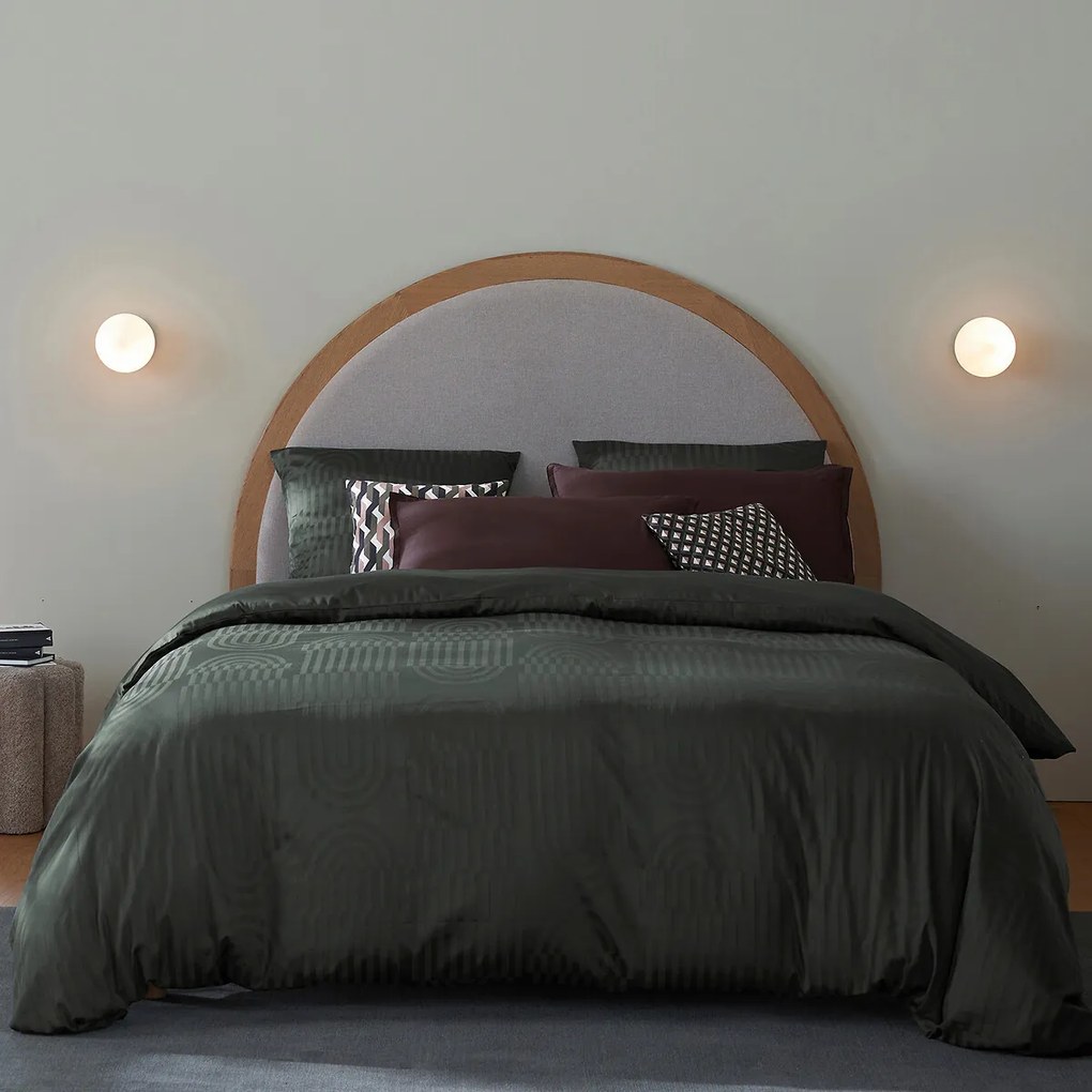 Wand- of plafondlamp, messing en opaline glas, MORICIO