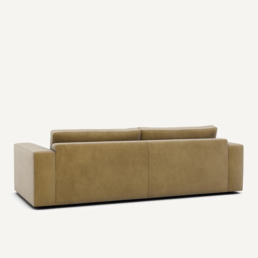 Bank in fluweel, Skander