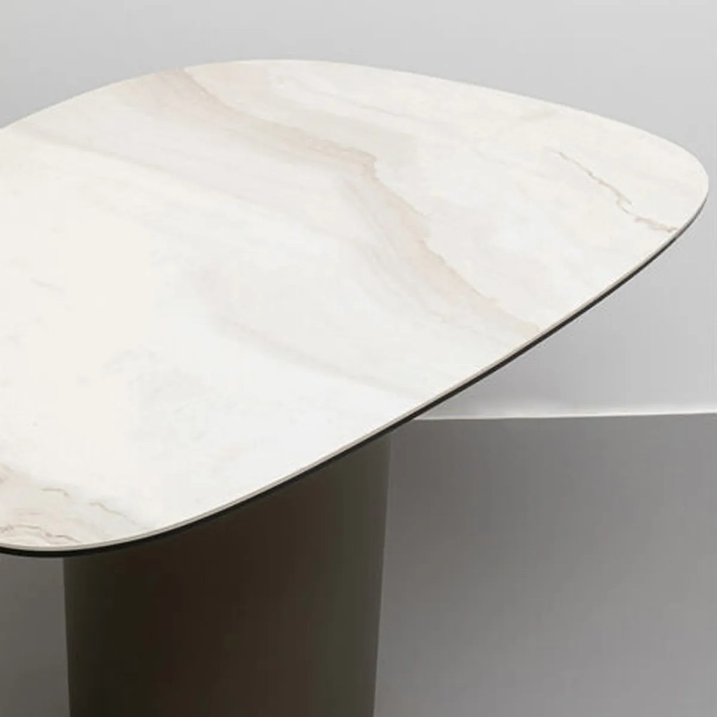 Kare Design Paso Organische Bijzettafel Keramiek - 75 X 50cm.