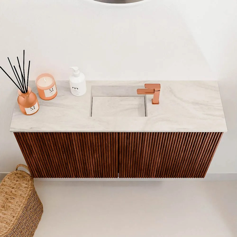 Mondiaz Joya DLux 80cm toiletmeubel ruby met wastafel faye midden 1 kraangat ostra