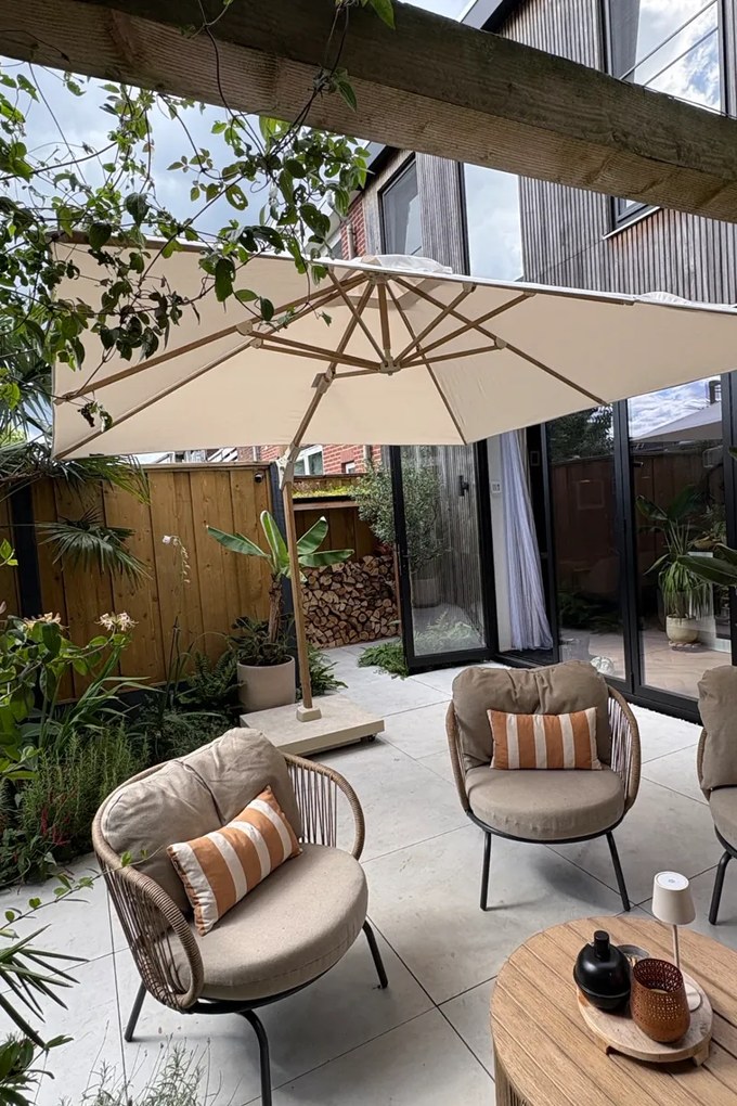 Platinum Challenger Zweefparasol T2 premium - 3x3 m. Champagne Teak
